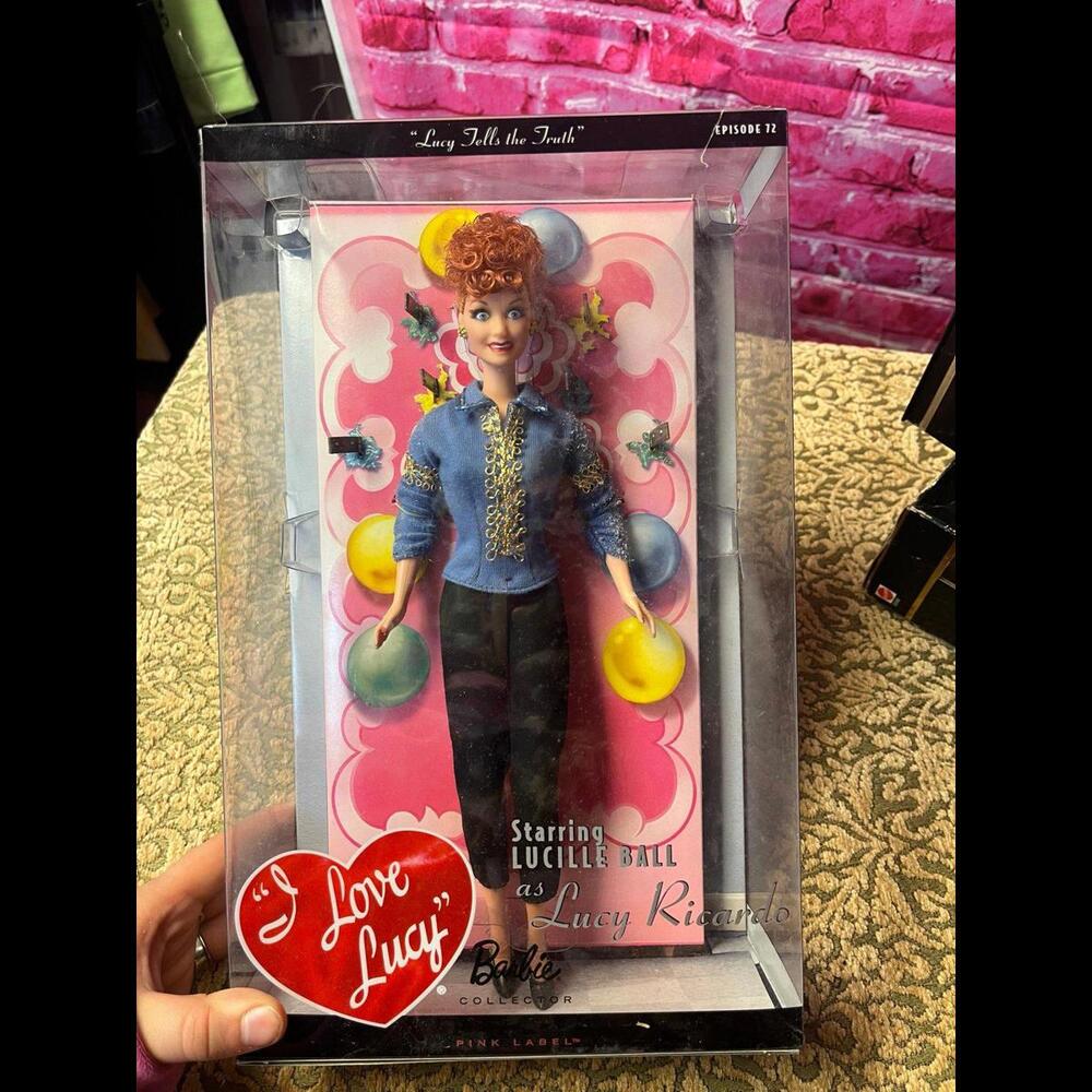 I Love Lucy Barbie “Lucy Tells the Truth” 2009, Episode 72 Pink Label‎ NIB